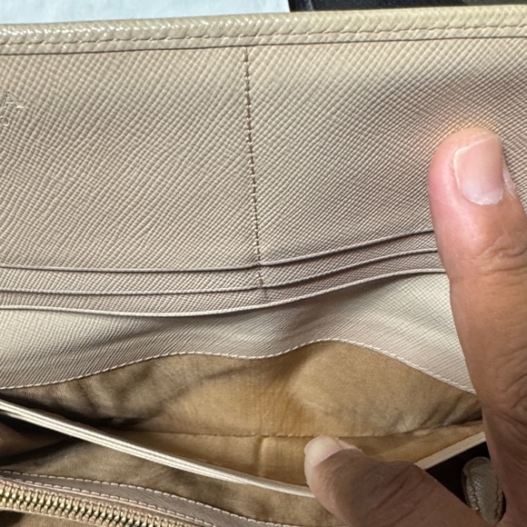 PRADA Saffiano Metal CIPRIA Wallet with Gold Logo - Picture 14 of 16